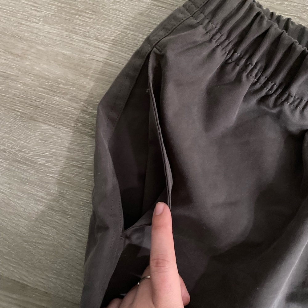 NWT Essentials Fear of God Shorts - Picture 7 of 9